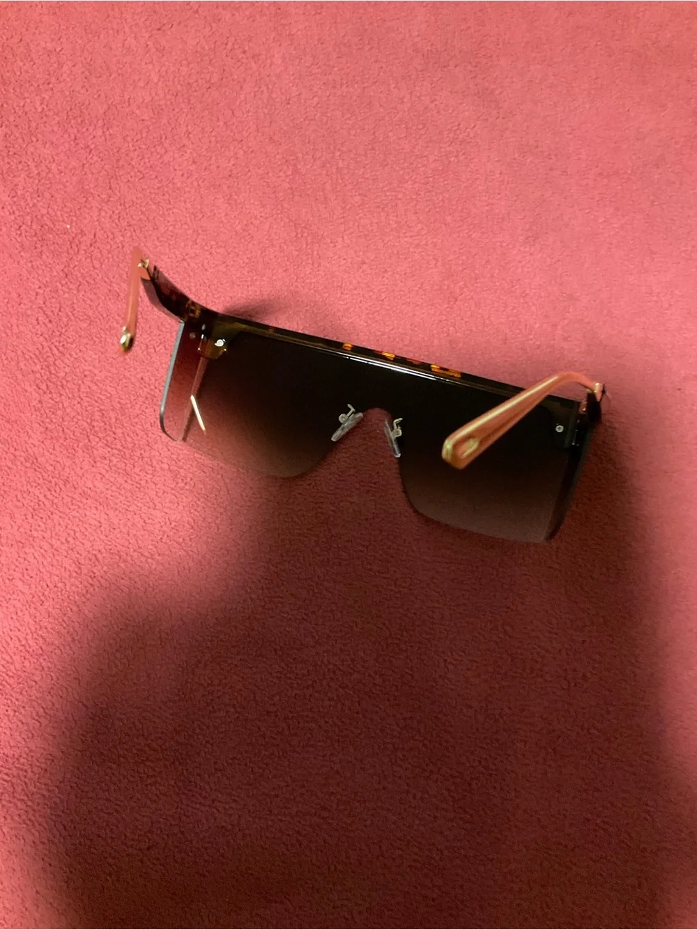 Designer-Style Oversized Shield Sunglasses in Brown